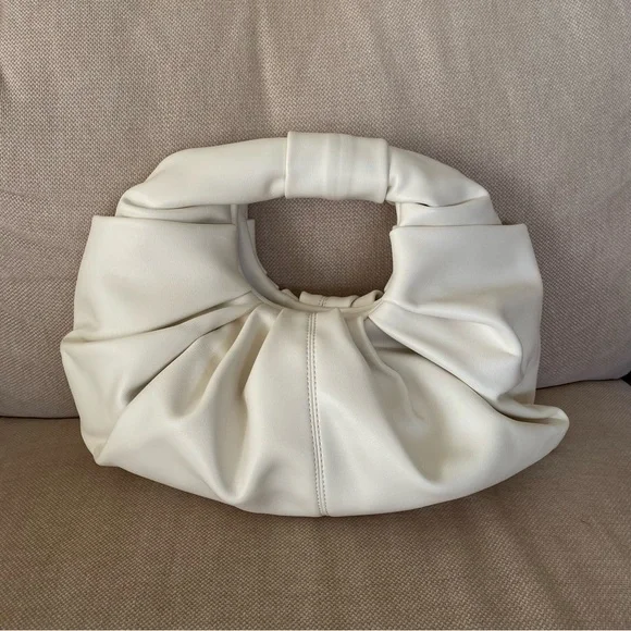 Source Unknown Chic White Ruched Handbag - Picture 3 of 8